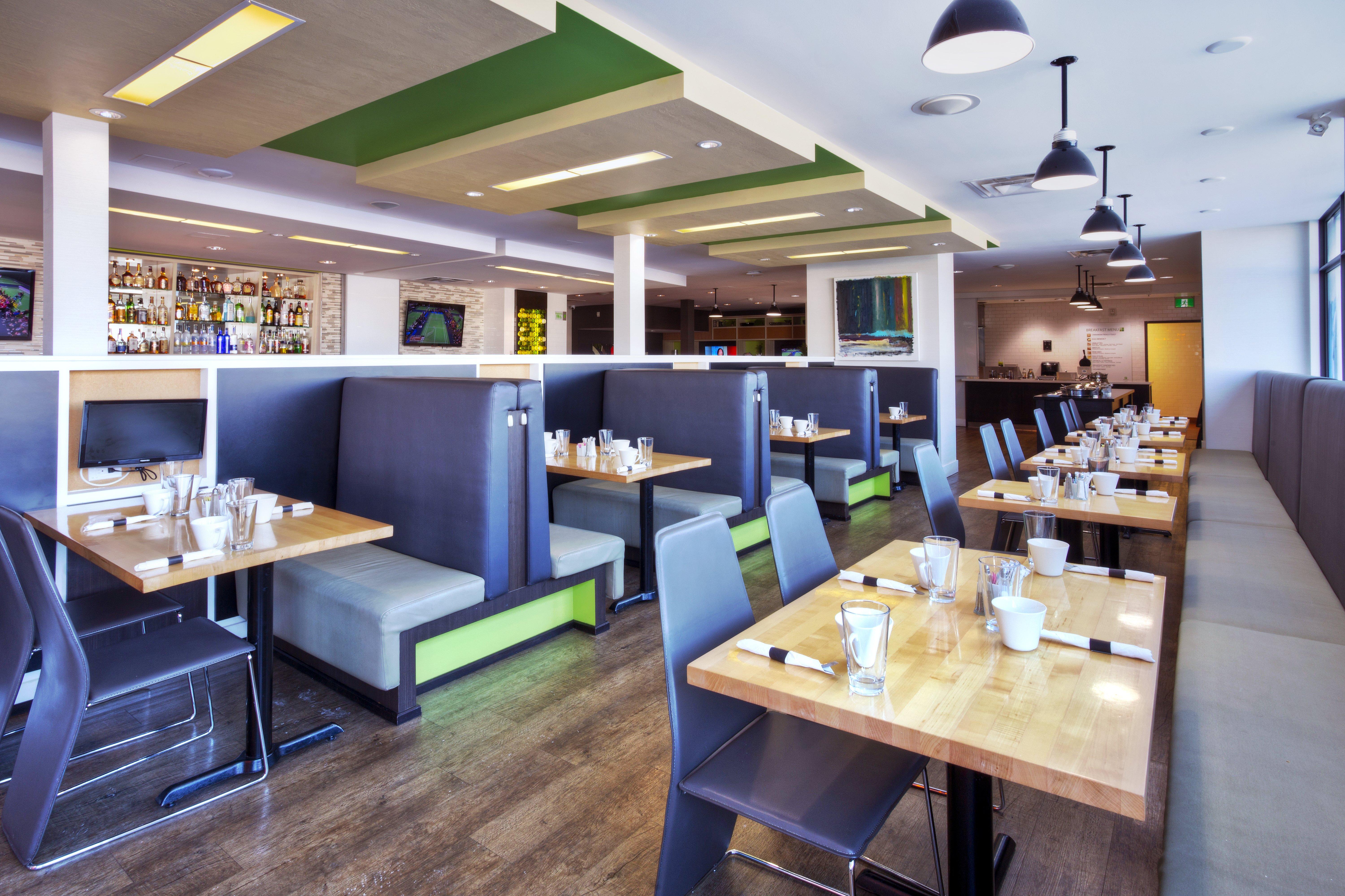 Holiday Inn Express Winnipeg Airport - Polo Park By Ihg Exterior foto