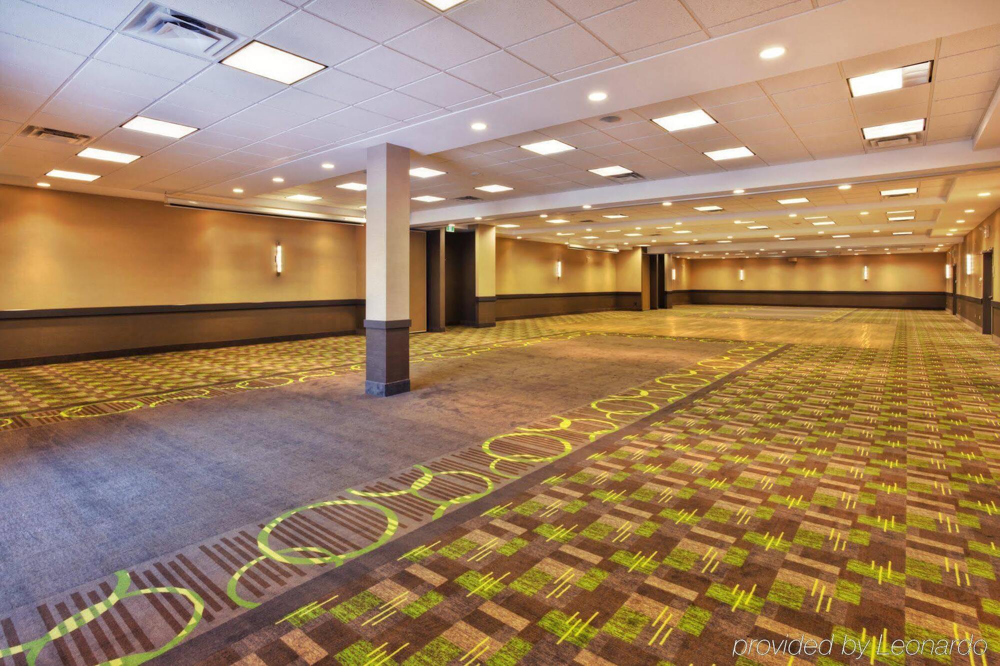Holiday Inn Express Winnipeg Airport - Polo Park By Ihg Exterior foto
